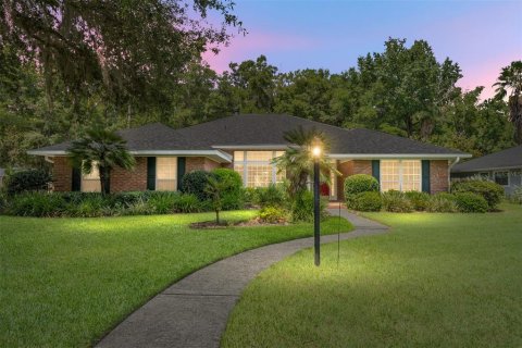 House in Gainesville, Florida 3 bedrooms, 205.13 sq.m. № 1894642 - photo 4