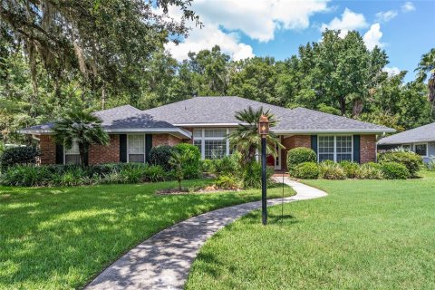 House in Gainesville, Florida 3 bedrooms, 205.13 sq.m. № 1894642 - photo 1