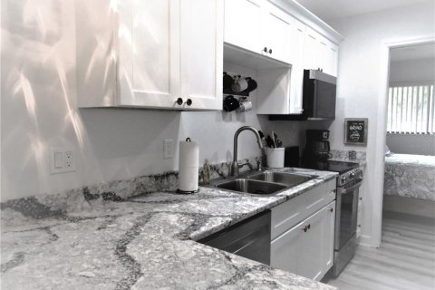 Copropriété à louer à Sarasota, Floride: 1 chambre, 39.76 m2 № 1561569 - photo 12