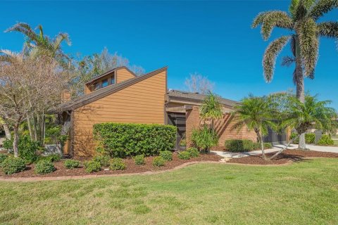 House in Port Charlotte, Florida 3 bedrooms, 244.7 sq.m. № 1718678 - photo 3