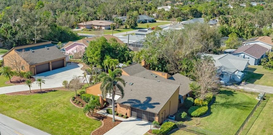 Casa en Port Charlotte, Florida 3 dormitorios, 244.7 m2 № 1718678