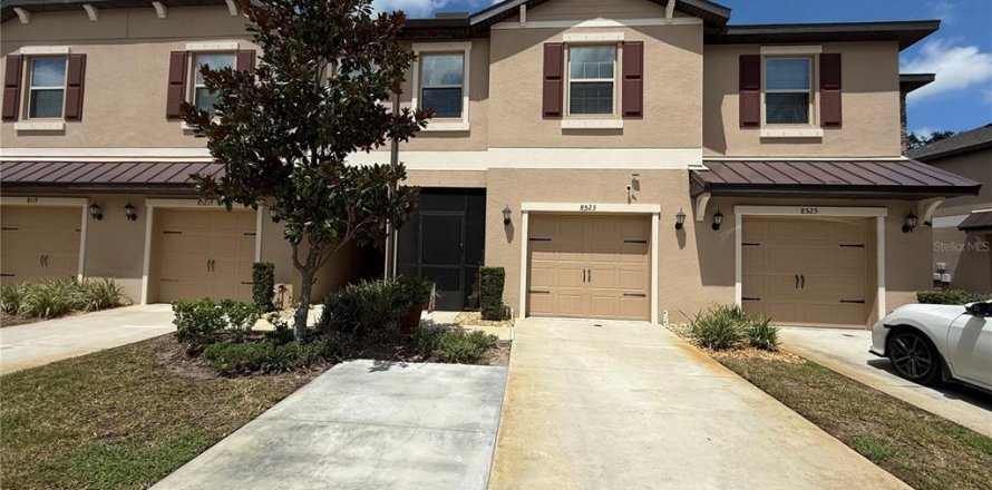 Adosado en New Port Richey, Florida 3 dormitorios, 154.78 m2 № 1841776