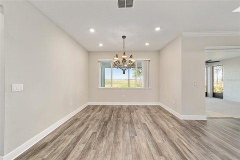 House in Ocala, Florida 3 bedrooms, 268.77 sq.m. № 2106961 - photo 19