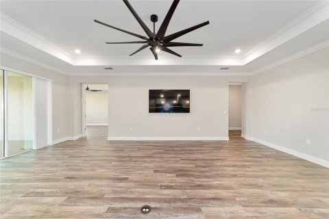 House in Ocala, Florida 3 bedrooms, 268.77 sq.m. № 2106961 - photo 14