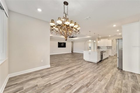House in Ocala, Florida 3 bedrooms, 268.77 sq.m. № 2106961 - photo 21