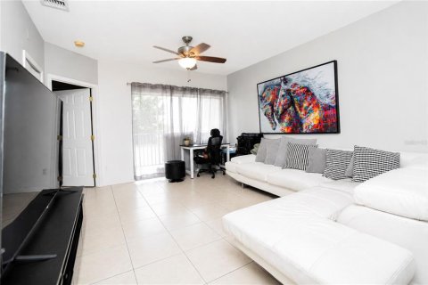 Copropriété à vendre à Orlando, Floride: 3 chambres, 111.48 m2 № 2266996 - photo 7