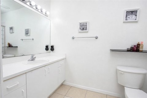 Copropriété à vendre à Orlando, Floride: 3 chambres, 111.48 m2 № 2266996 - photo 12