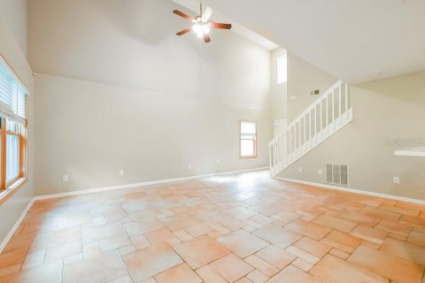 Villa ou maison à louer à Orlando, Floride: 3 chambres, 137.96 m2 № 2113302 - photo 5