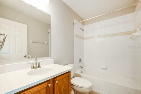 Villa ou maison à louer à Orlando, Floride: 3 chambres, 137.96 m2 № 2113302 - photo 16
