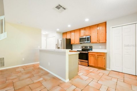 Villa ou maison à louer à Orlando, Floride: 3 chambres, 137.96 m2 № 2113302 - photo 8