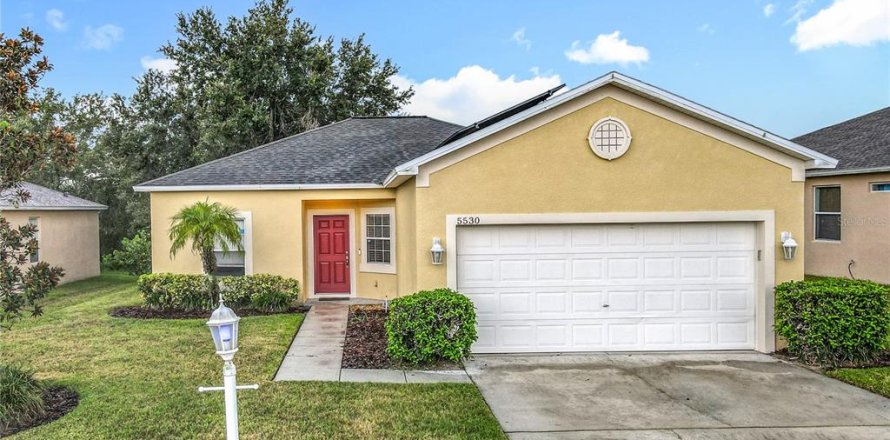 House in Winter Haven, Florida 3 bedrooms, 116.69 sq.m. № 1919856