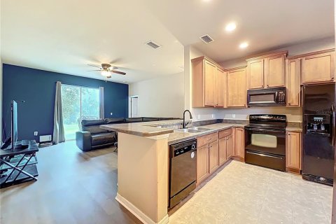 House in Winter Haven, Florida 3 bedrooms, 116.69 sq.m. № 1919856 - photo 4