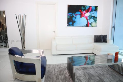 Condo in Miami, Florida, 2 bedrooms  № 2053027 - photo 20