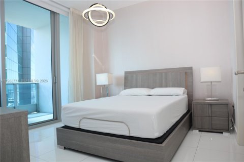 Condo in Miami, Florida, 2 bedrooms  № 2053027 - photo 14