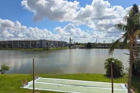 Condo in Bradenton, Florida, 1 bedroom  № 1744646 - photo 22