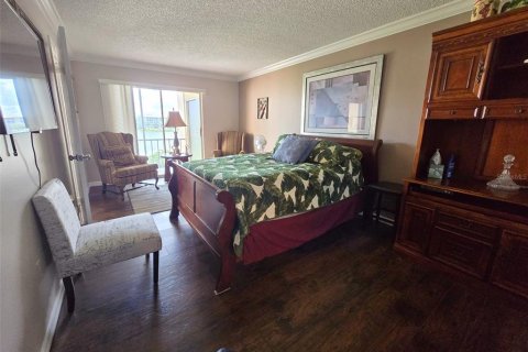 Condo in Bradenton, Florida, 1 bedroom  № 1744646 - photo 16
