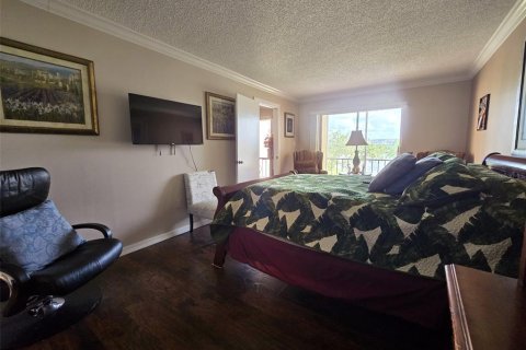 Condo in Bradenton, Florida, 1 bedroom  № 1744646 - photo 17