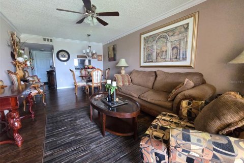 Condo in Bradenton, Florida, 1 bedroom  № 1744646 - photo 7