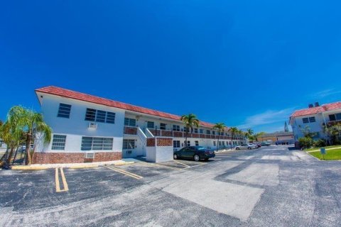 Condominio en venta en Dania Beach, Florida, 1 dormitorio, 52.4 m2 № 1005281 - foto 1