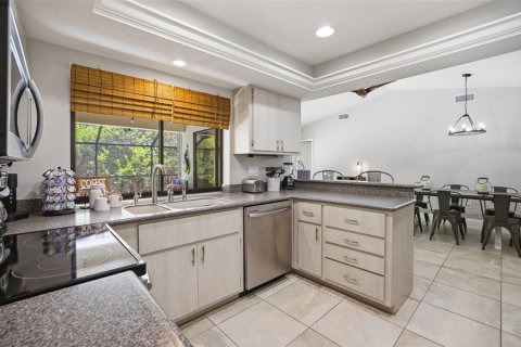 Villa ou maison à vendre à Fort Myers, Floride: 3 chambres, 136.57 m2 № 2109425 - photo 12