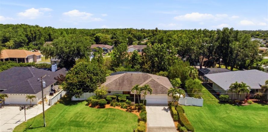 Villa ou maison à Fort Myers, Floride 3 chambres, 136.57 m2 № 2109425
