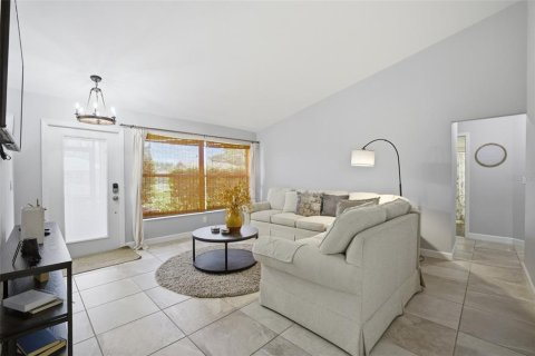 Villa ou maison à vendre à Fort Myers, Floride: 3 chambres, 136.57 m2 № 2109425 - photo 2