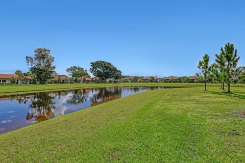 Condo à Delray Beach, Floride, 2 chambres  № 2172938