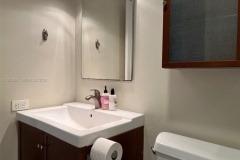 Copropriété à louer à Fort Lauderdale, Floride: 1 chambre, 80.82 m2 № 2007168 - photo 12