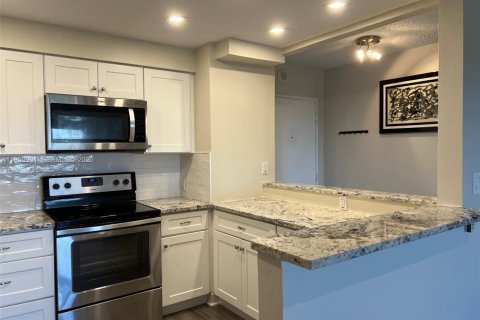 Copropriété à louer à Fort Lauderdale, Floride: 1 chambre, 80.82 m2 № 2007168 - photo 2