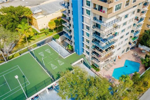 Copropriété à louer à Fort Lauderdale, Floride: 1 chambre, 80.82 m2 № 2007168 - photo 27