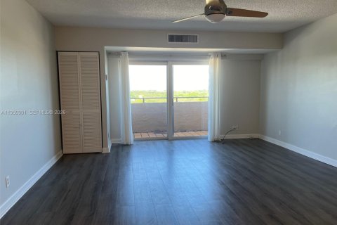 Copropriété à louer à Fort Lauderdale, Floride: 1 chambre, 80.82 m2 № 2007168 - photo 5