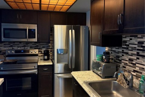 Touwnhouse à louer à Boca Raton, Floride: 2 chambres, 97.92 m2 № 2065666 - photo 7