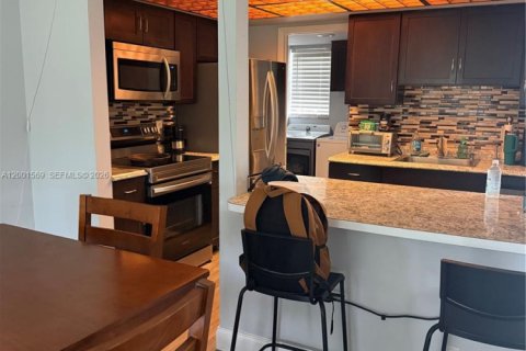 Touwnhouse à louer à Boca Raton, Floride: 2 chambres, 97.92 m2 № 2065666 - photo 14