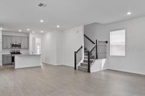 House in Apopka, Florida 4 bedrooms, 204.29 sq.m. № 2308505 - photo 2