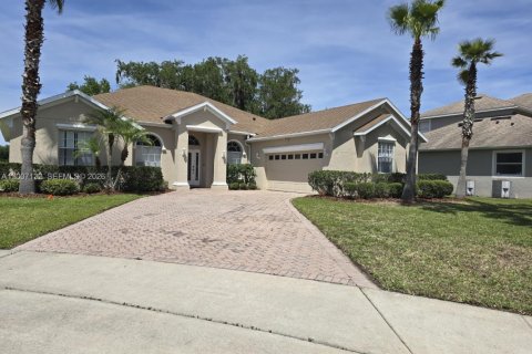 Villa ou maison à Kissimmee, Floride 4 chambres № 2183478