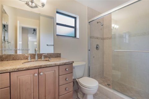 Villa ou maison à louer à Weston, Floride: 3 chambres, 133.41 m2 № 2011538 - photo 7