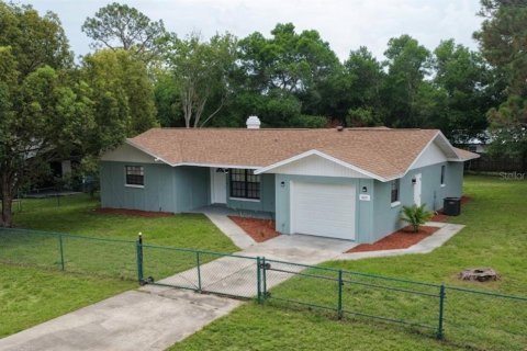 Casa en Ocala, Florida 3 dormitorios, 133.41 m2 № 2266464