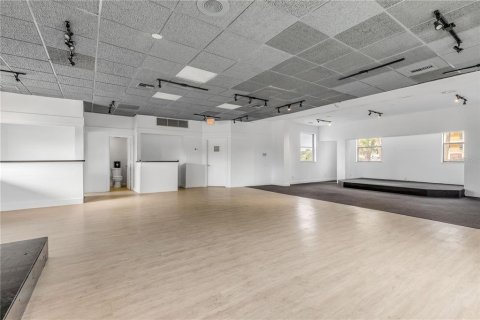 Immobilier commercial à vendre à New Smyrna Beach, Floride: 163.32 m2 № 2197144 - photo 18