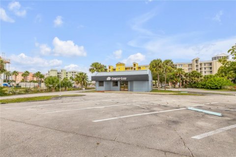 Immobilier commercial à vendre à New Smyrna Beach, Floride: 163.32 m2 № 2197144 - photo 4