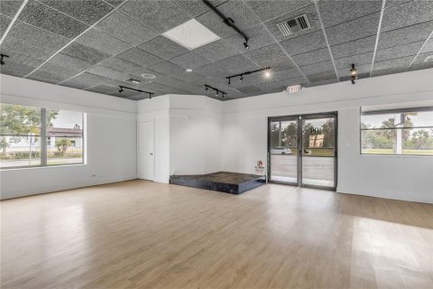 Immobilier commercial à vendre à New Smyrna Beach, Floride: 163.32 m2 № 2197144 - photo 17