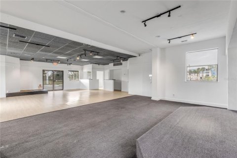 Immobilier commercial à vendre à New Smyrna Beach, Floride: 163.32 m2 № 2197144 - photo 13