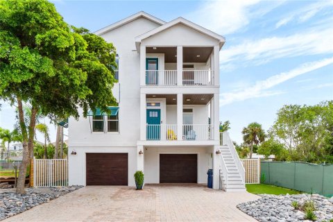 Casa en venta en Sarasota, Florida, 4 dormitorios, 277.59 m2 № 1908664 - foto 1
