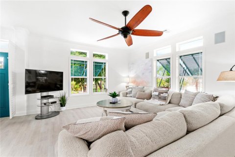 Casa en venta en Sarasota, Florida, 4 dormitorios, 277.59 m2 № 1908664 - foto 11