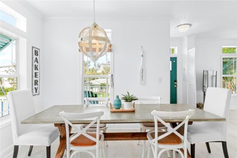 Casa en venta en Sarasota, Florida, 4 dormitorios, 277.59 m2 № 1908664 - foto 21