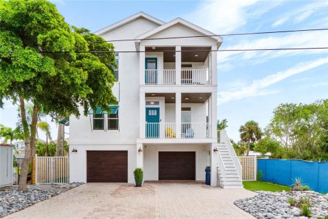 Casa en venta en Sarasota, Florida, 4 dormitorios, 277.59 m2 № 1908664 - foto 2