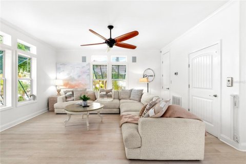 Casa en venta en Sarasota, Florida, 4 dormitorios, 277.59 m2 № 1908664 - foto 10