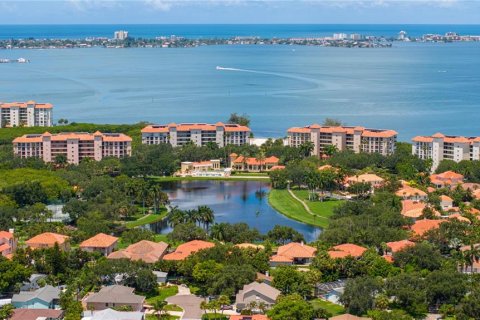 Copropriété à vendre à Saint Petersburg, Floride: 2 chambres, 140.28 m2 № 2398442 - photo 2