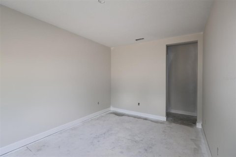 Casa en venta en Apopka, Florida, 5 dormitorios, 462.37 m2 № 1906981 - foto 2