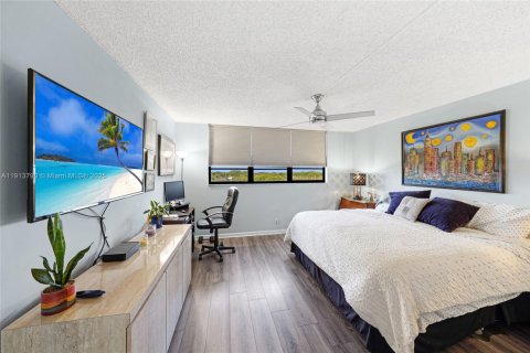 Condominio en venta en Deerfield Beach, Florida, 2 dormitorios, 97.55 m2 № 1969693 - foto 12