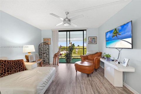 Condominio en venta en Deerfield Beach, Florida, 2 dormitorios, 97.55 m2 № 1969693 - foto 8